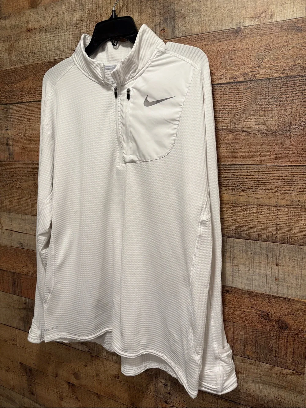Nike Running Women’s Dri-FIT 1/2 Zip Pullover XL White W041